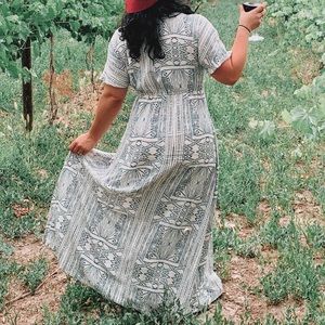 Vici Pretty Freckles Cut Out Printed Maxi Dress